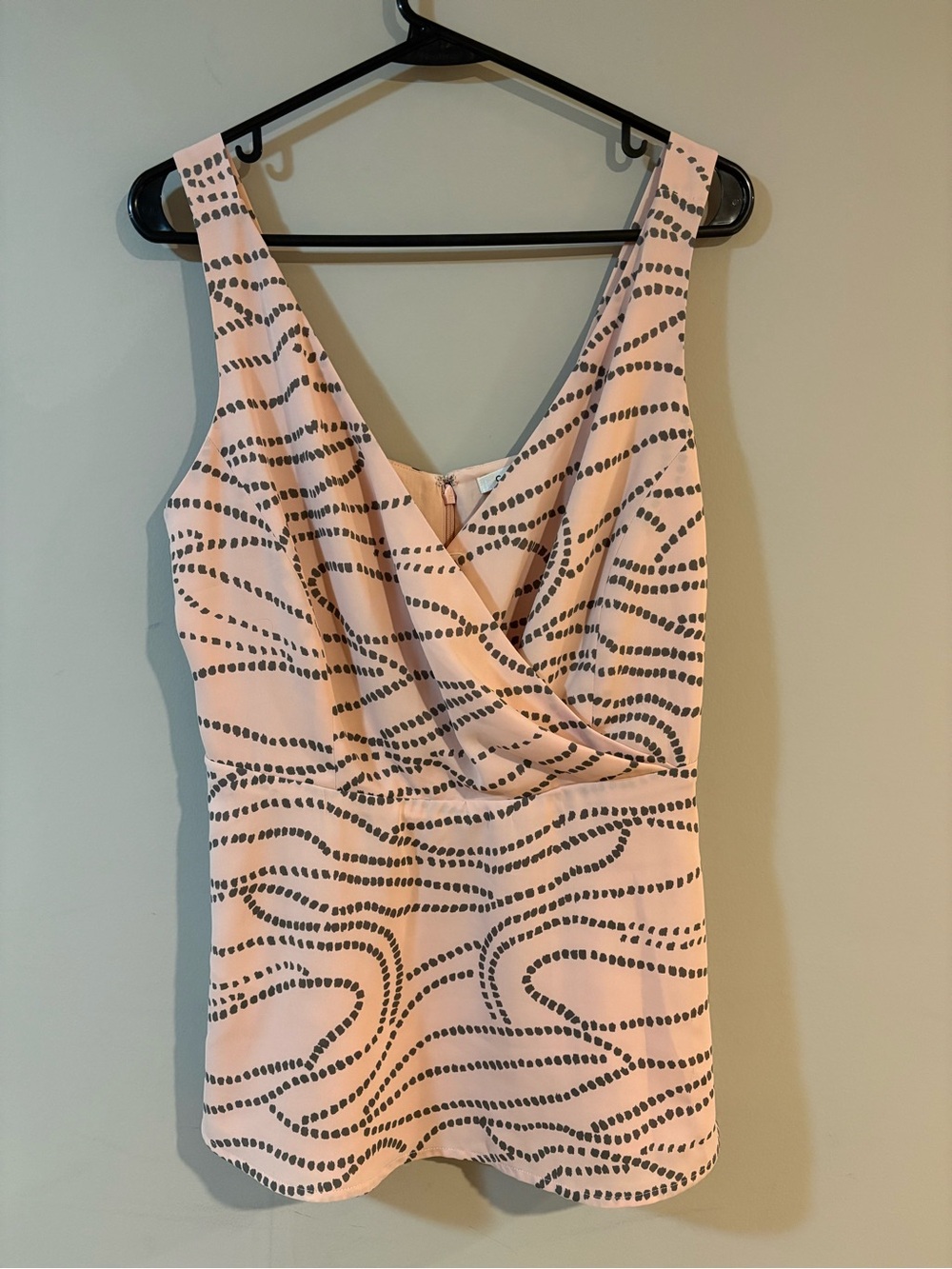 CAbi Blush Pink Abstract Print Peplum Wrap Top Women’s Size 8